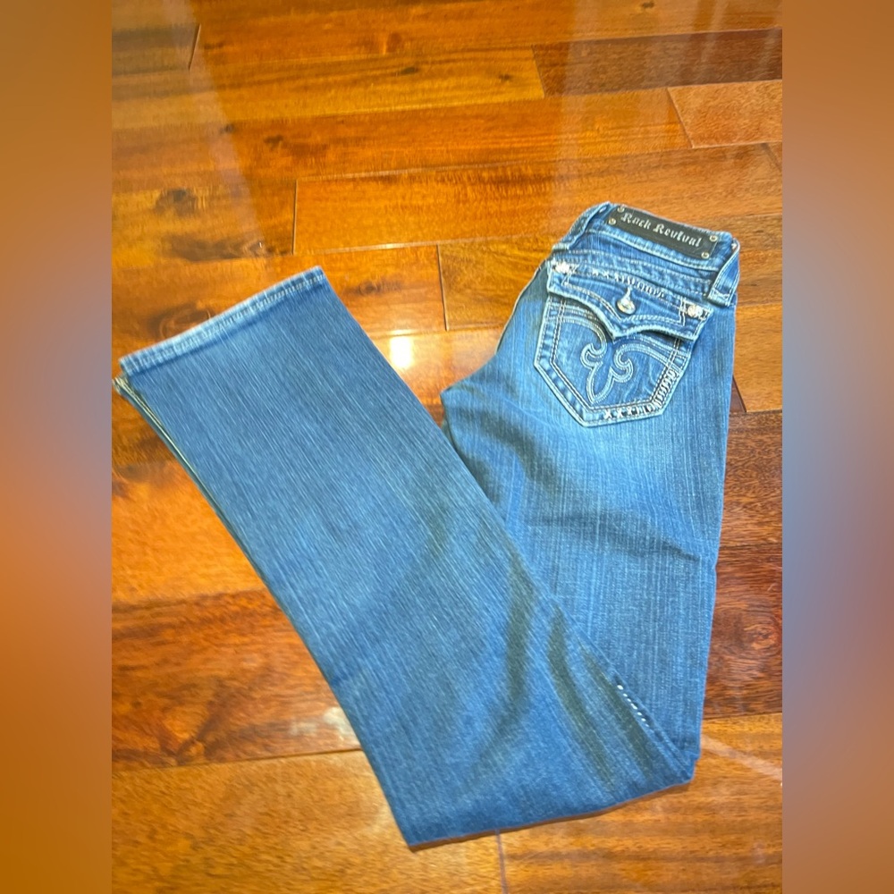 Blue Denim Jeans with Embroidered Pocket